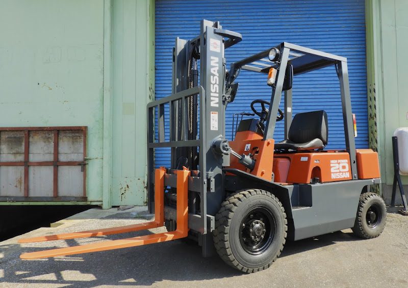 NISSAN NJ02 2 Ton Gas/LPG Forklift in Gunma