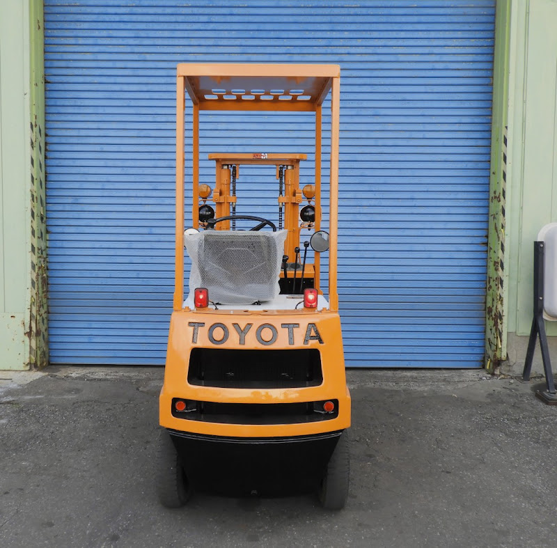 TOYOTA 2FGL9 900kg Gas/LPG Forklift in Gunma