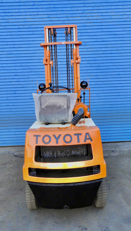 TOYOTA 2FDL9 900kg Diesel Forklift in Gunma