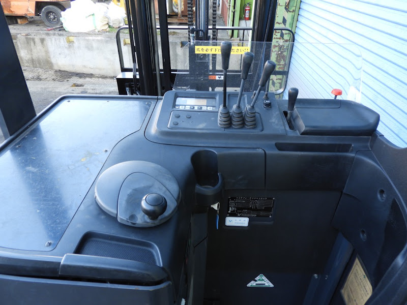 TOYOTA 8FBR10 1 Ton Reach truck forklift in Gunma