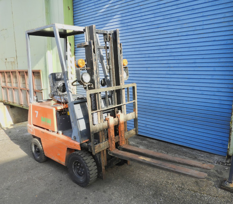 TOYOTA 40-2FGL7 700kg Gas/LPG Forklift in Gunma