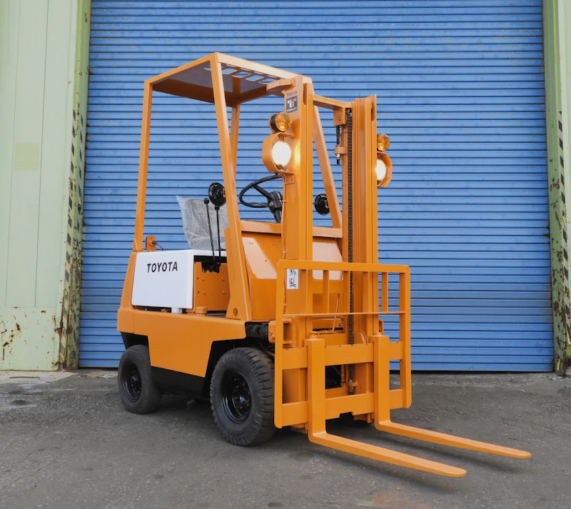 TOYOTA 2FGL9 900kg Gas/LPG Forklift in Gunma