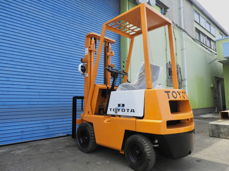 TOYOTA 2FGL9 900kg Gas/LPG Forklift in Gunma