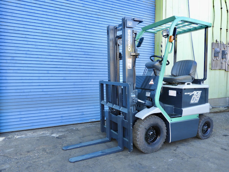 SHINKO FB09 900kg Electric forklift in Gunma