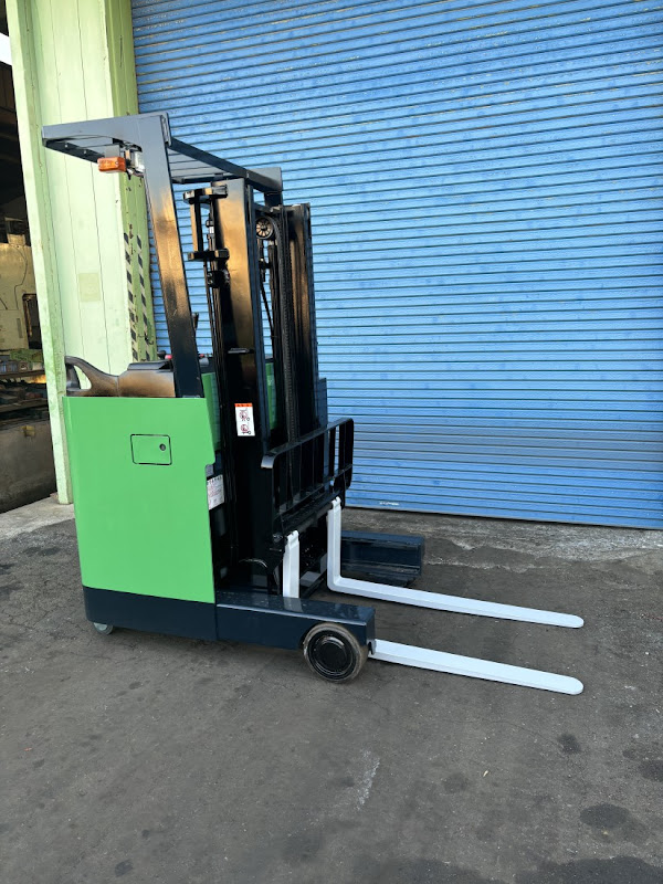 TOYOTA 7FBR10 1 Ton Reach truck forklift in Gunma