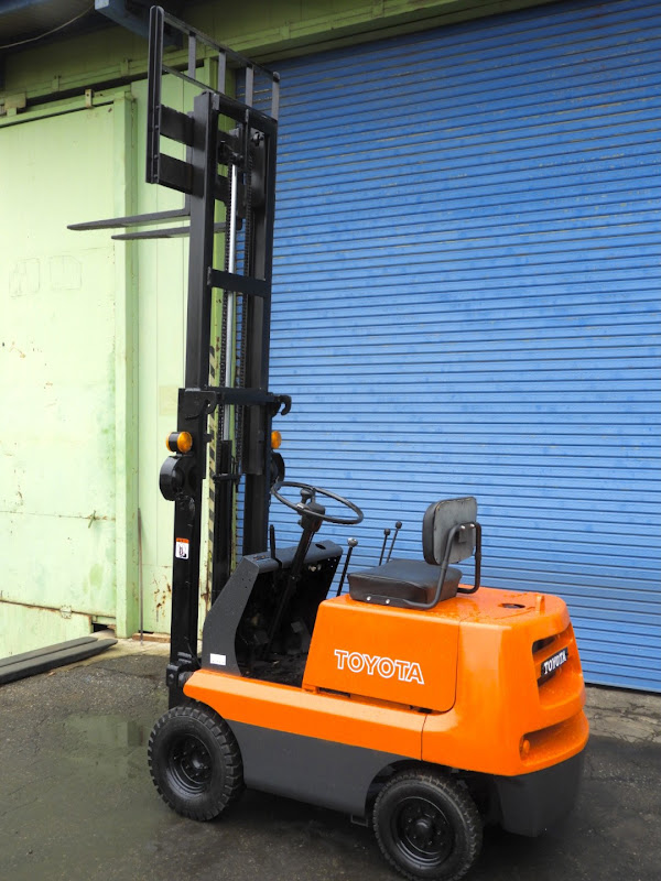 TOYOTA FG09 900kg Gas/LPG Forklift in Gunma