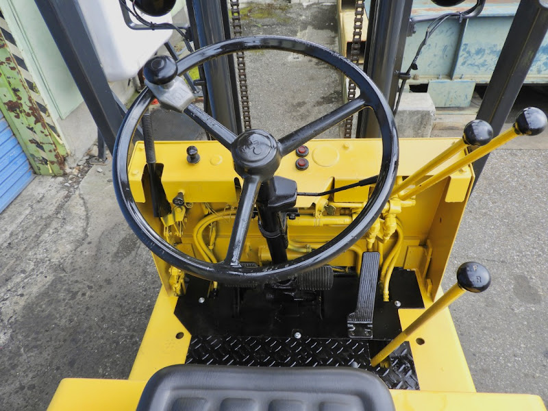 KOMATSU FG09-2 900kg Gas/LPG Forklift in Gunma