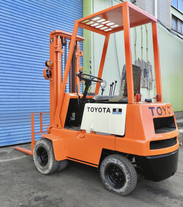 TOYOTA 2FGL9 900kg Gas/LPG Forklift in Gunma